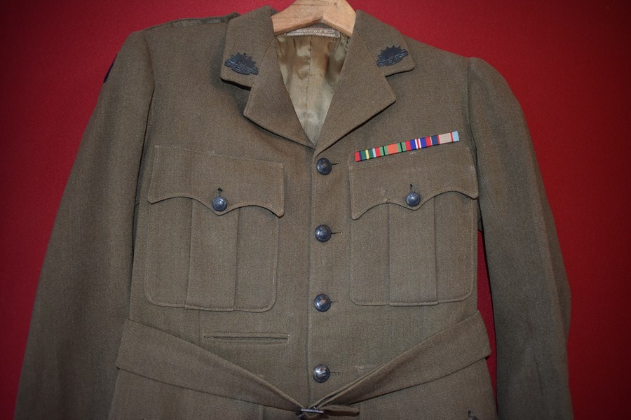 WW2 AUSTRALIAN ARMY OFFICERS TUNIC.-SOLD